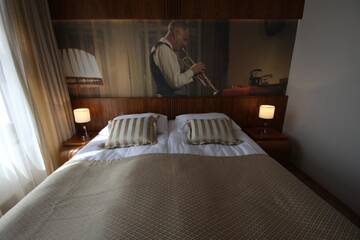 Фото номера Стандартный номер с кроватью размера &quot;king-size&quot; Отель Hotel Vabank г. Голюб-Добжинь 11